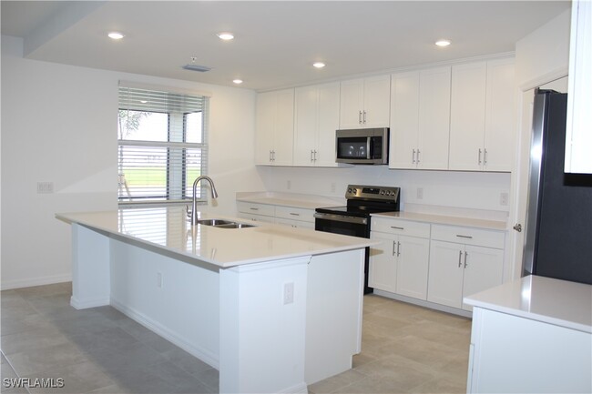 Building Photo - 5661 Melbourne Ct