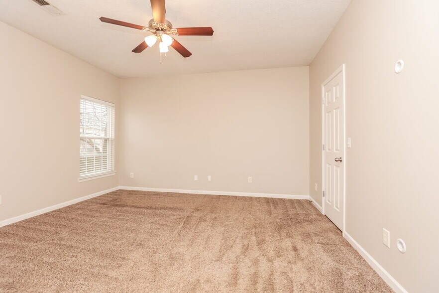 Building Photo - 3153 Skinner Dr