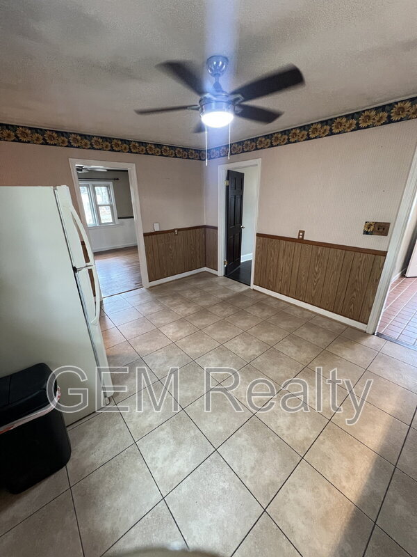 Building Photo - 1244 Mountain View Rd