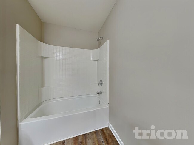 Building Photo - 2137 Hudson Dr