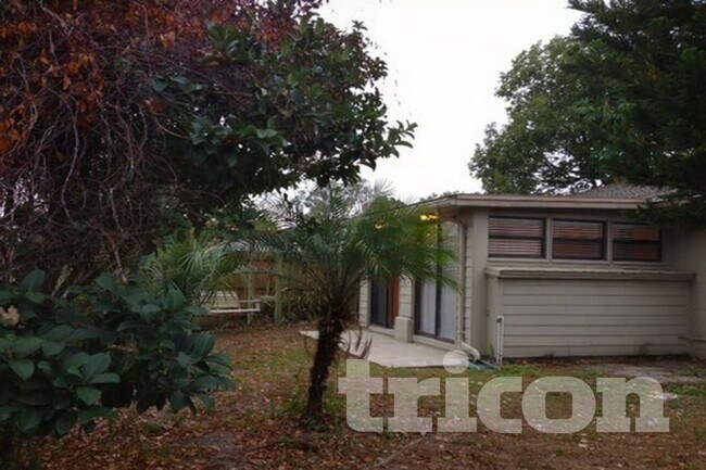 Building Photo - 11415 Cardiff Dr