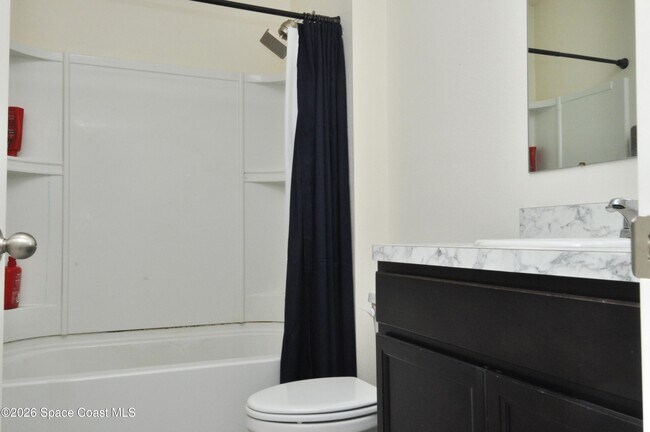 Building Photo - 180 Hammock Rd SE