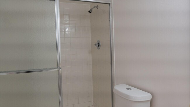 Building Photo - 400 SW 134th Way