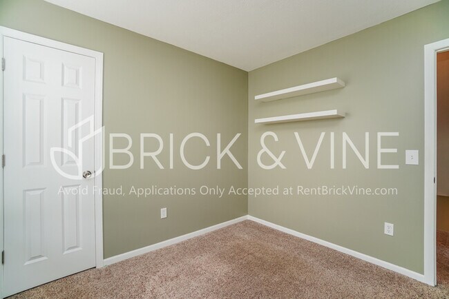 Building Photo - 6209 Nasby Dr