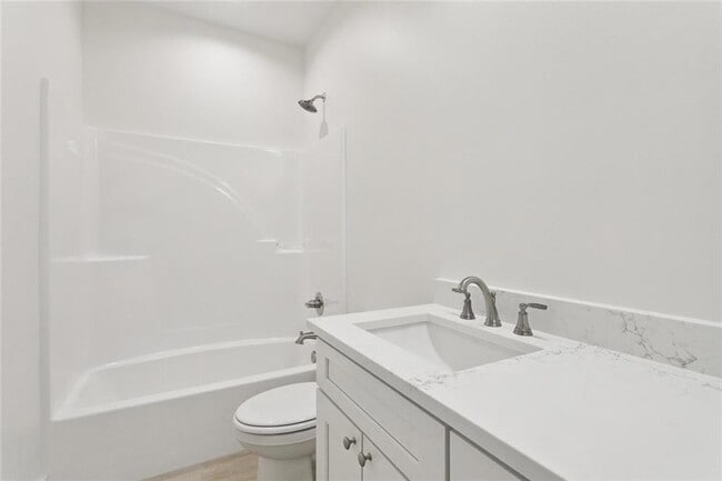 Building Photo - 60404 Aqua St