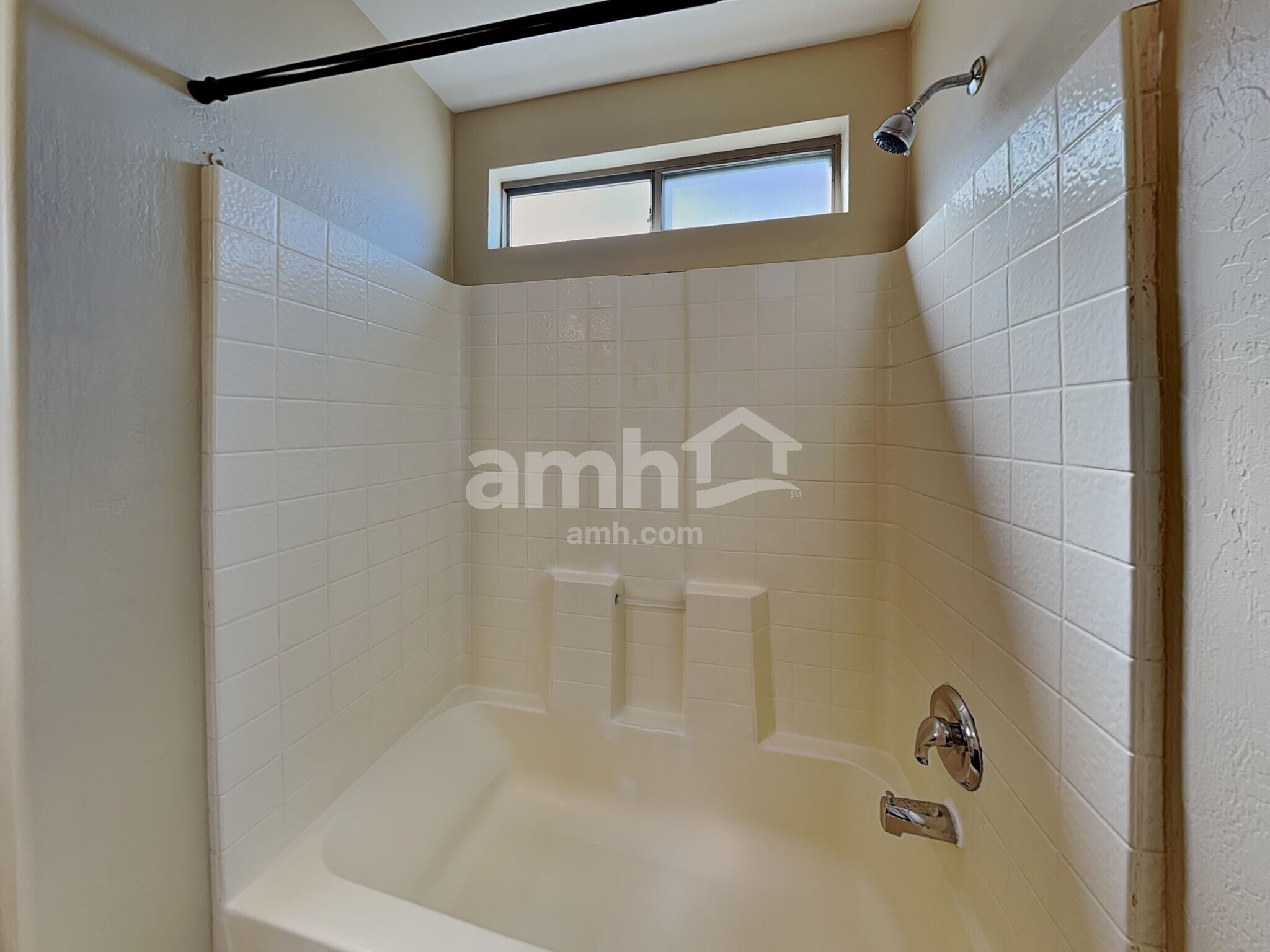 Building Photo - 22031 N 30th Ln