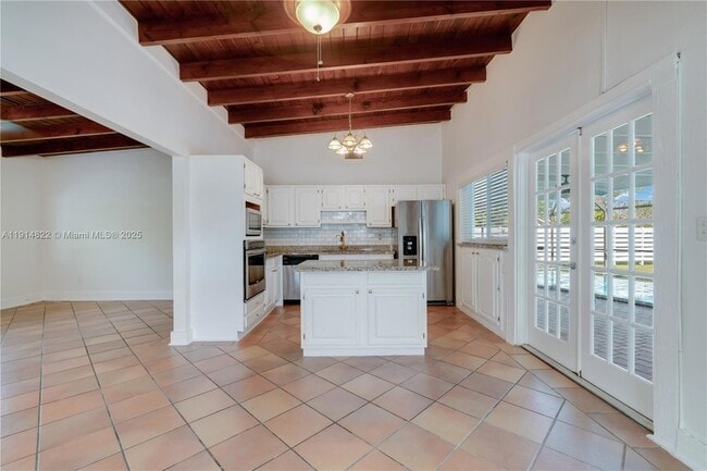 Building Photo - 10621 SW 111th St