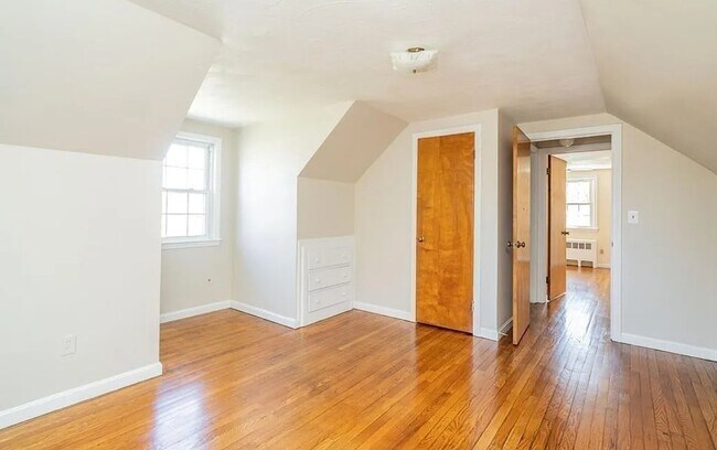 Building Photo - 119 Florida Dr