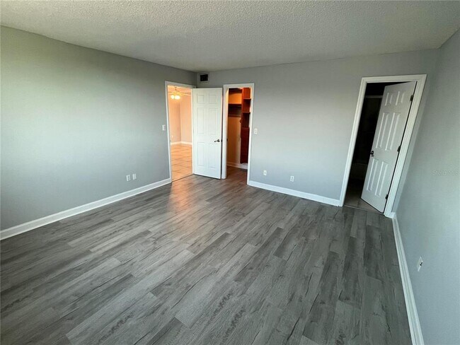 Building Photo - 2650 Coconut Bay Ln
