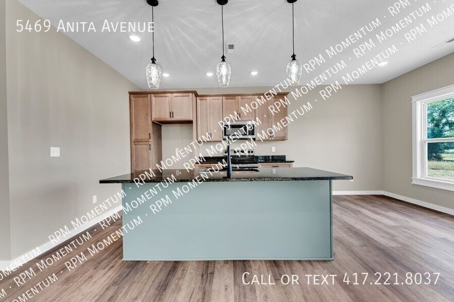 Building Photo - 5469 Anita Ave