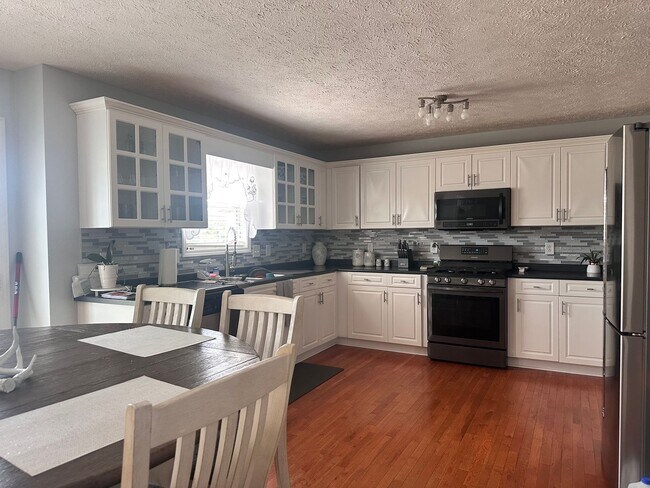 Building Photo - 3416 Heatherwood Trce