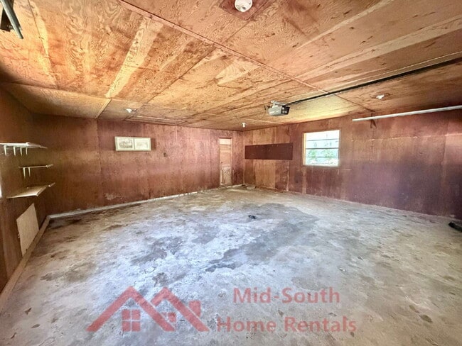 Building Photo - 3284 Parham St