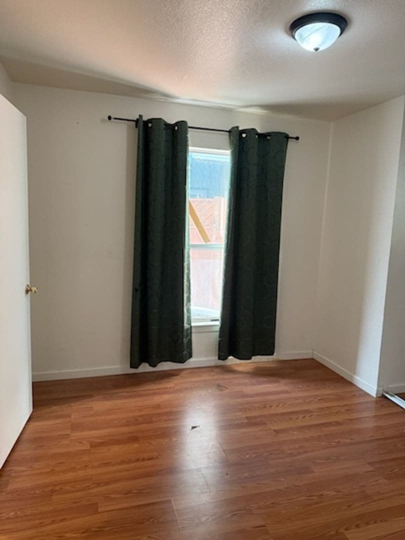 Building Photo - 14th Street