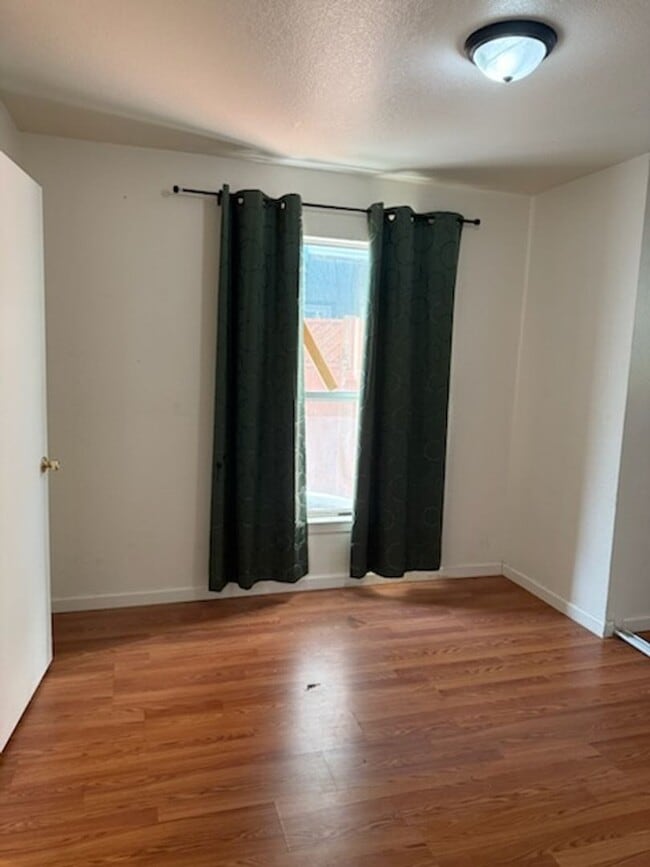 Building Photo - 14th Street