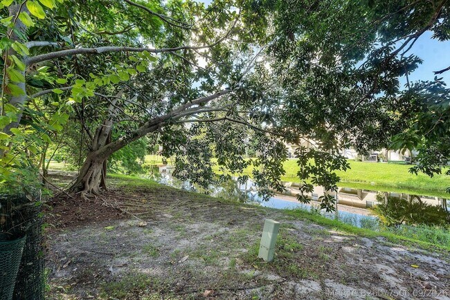 Building Photo - 13645 Exotica Ln