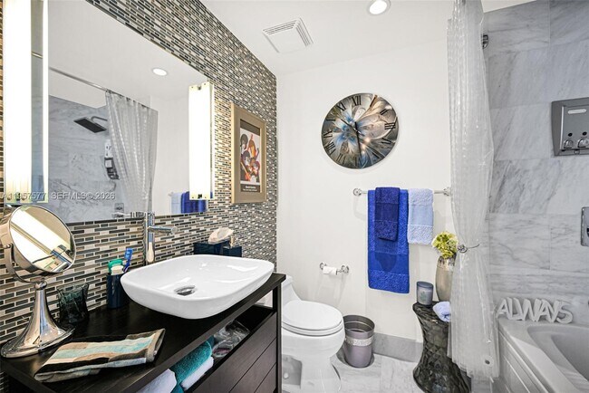 Building Photo - 690 SW 1st Ct