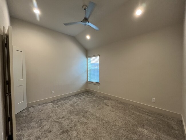 Building Photo - 6410 Stadium Dr