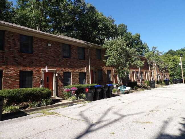 Building Photo - 244 Meadowview Dr