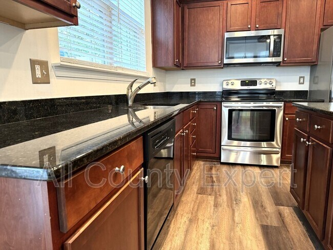 Building Photo - 969 Pierce Ivy Ct NE