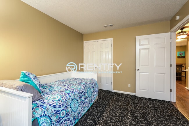 Building Photo - 3810 Old Rosebud Ct