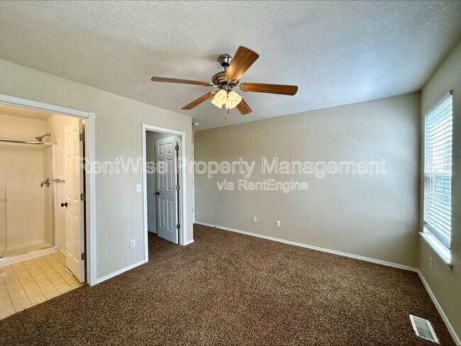 Building Photo - 1447 Kesler Dr W