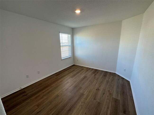Building Photo - 1344 Terrace View Dr
