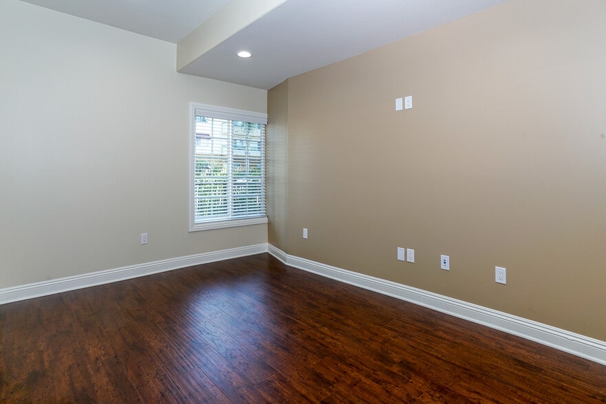 Bedroom 2 facing front yard - 7522 Fountain Ave