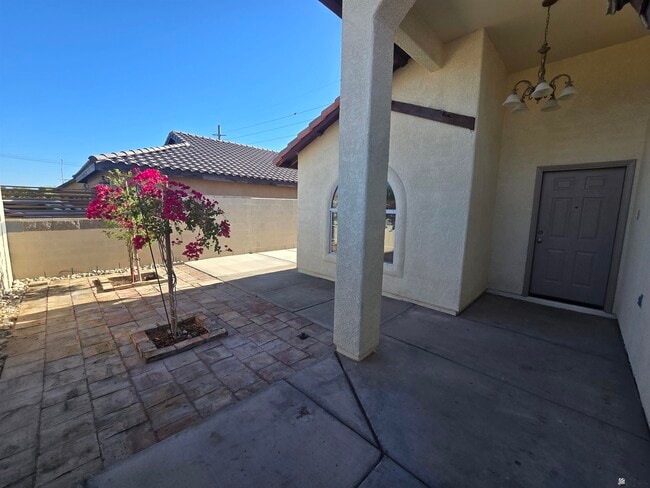 Building Photo - 417 San Juan Ln