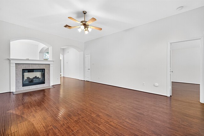 Building Photo - 4826 Claymill Ct