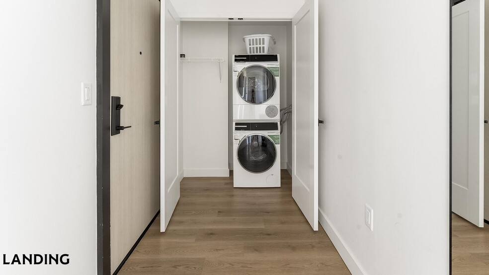 Building Photo - 632 Howard Rd SE