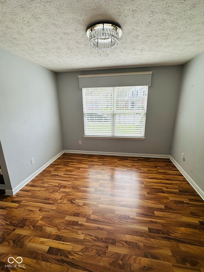 Building Photo - 6932 Thousand Oaks Ln