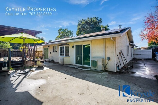 Building Photo - Delightful Vallejo home with solar.