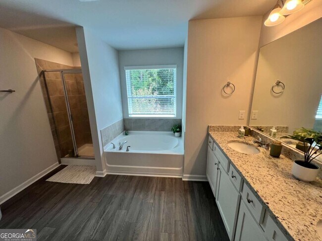 Building Photo - 109 Cedar Wood Trce