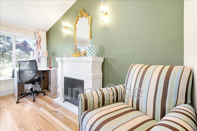 Building Photo - 42 Nottingham Way