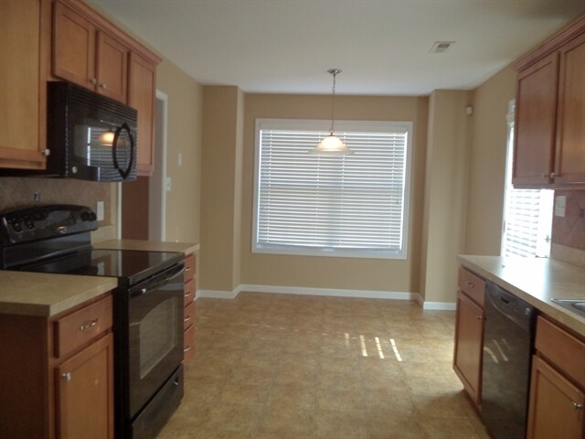 Building Photo - 1324 Jackson Ridge Ln