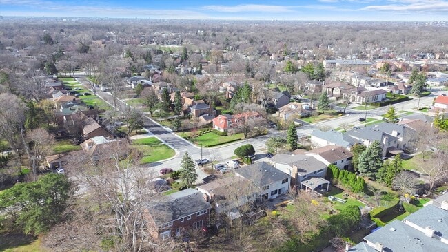 Building Photo - 5238 Pratt Ave