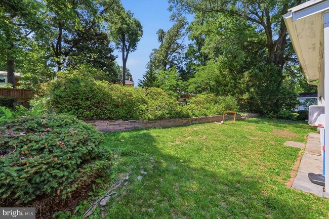Building Photo - 7322 Edmonston Rd