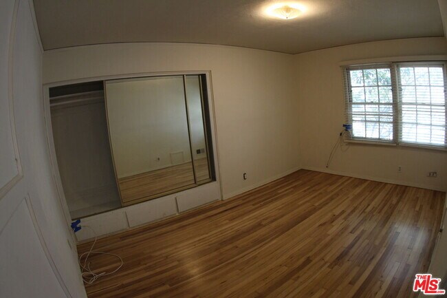 Building Photo - 1606 Glendon Ave