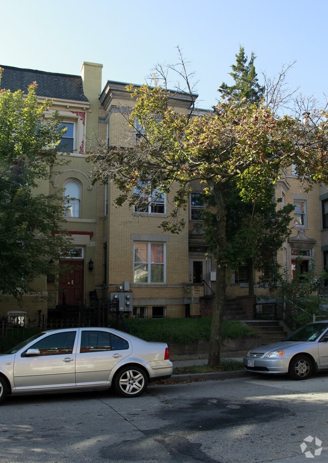 Building Photo - 1446 Harvard St NW