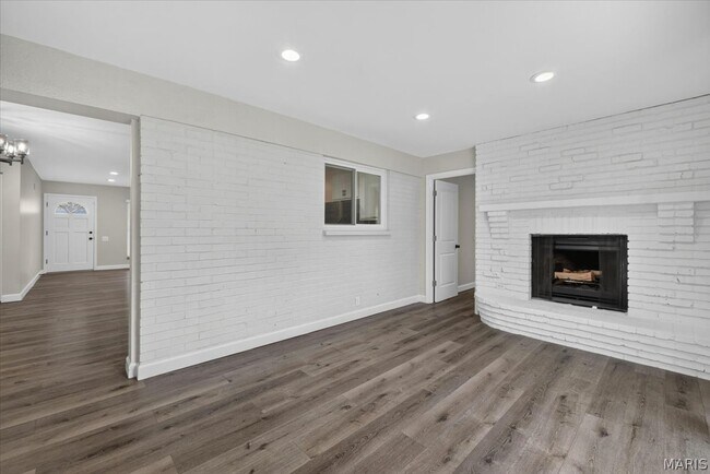 Building Photo - 328 Danworth Ct