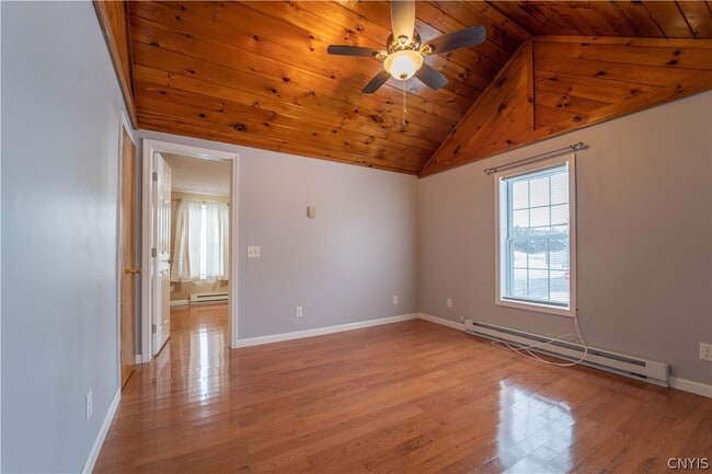 Building Photo - 102 N Helmer Ave