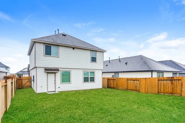 Building Photo - 3012 Wood Lily Dr