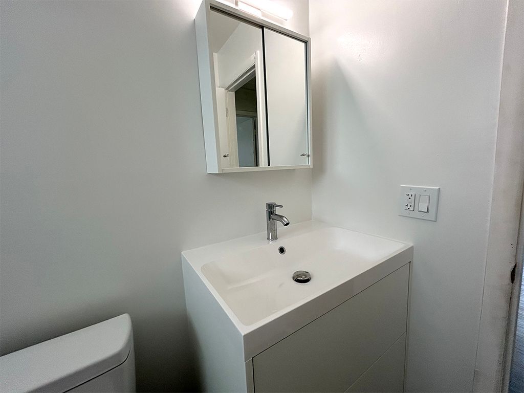 Building Photo - 800 SW 30th St