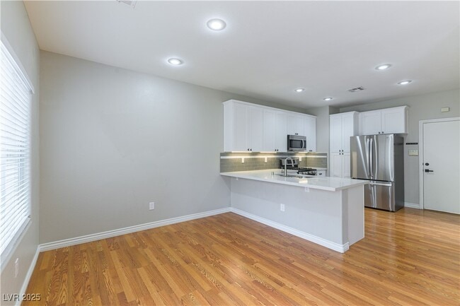 Building Photo - 270 Liberty Point Ct