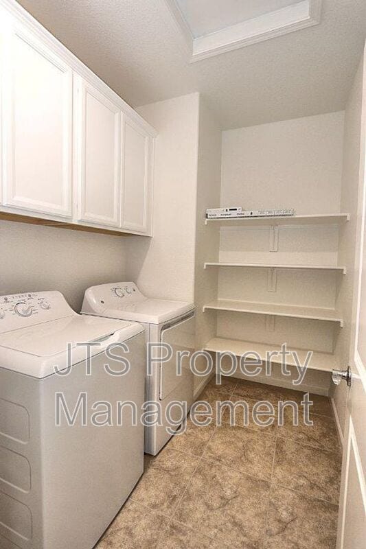 Building Photo - 4181 Paisleyshire Way