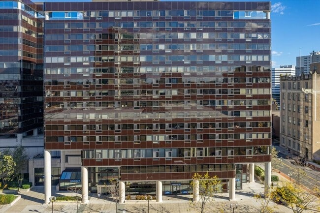 Building Photo - 127 Greyrock Pl