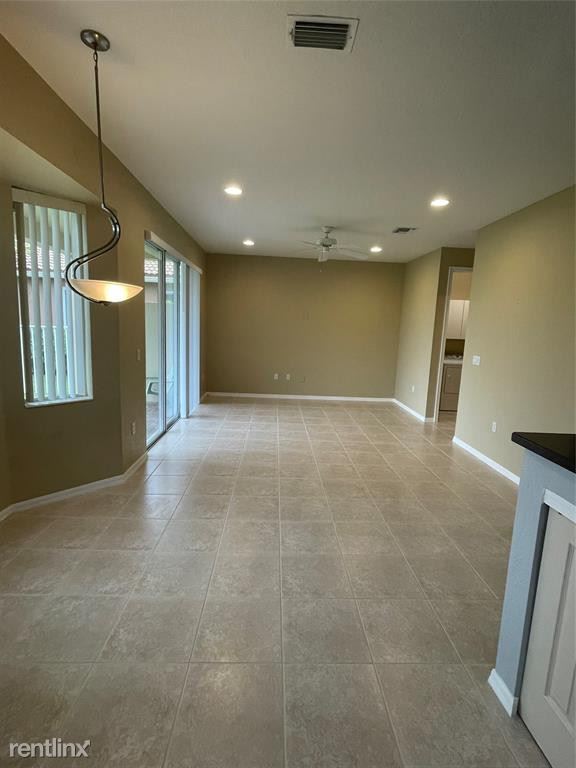 Building Photo - 4 br, 2.5 bath House - 114 Catania Way