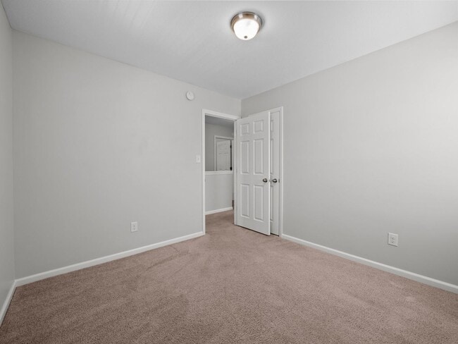 Building Photo - Welcome to Clymer Court!