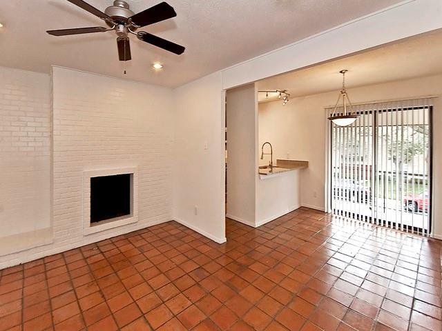 Building Photo - 5909 Birchbrook Dr