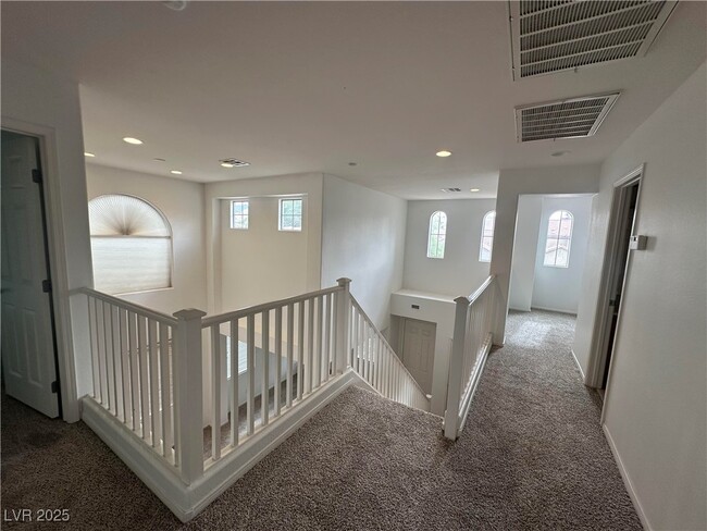 Building Photo - 1236 Sonatina Dr